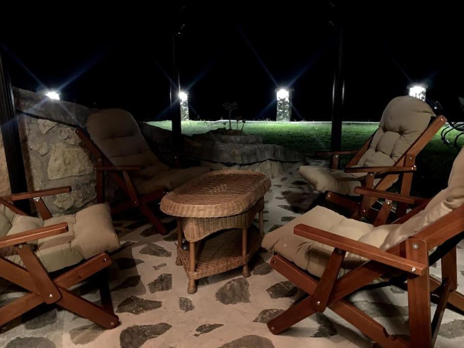 Zerko Holiday Home - Vineyard Chalet With Sauna And Jacuzzi Free Mirna Екстериор снимка
