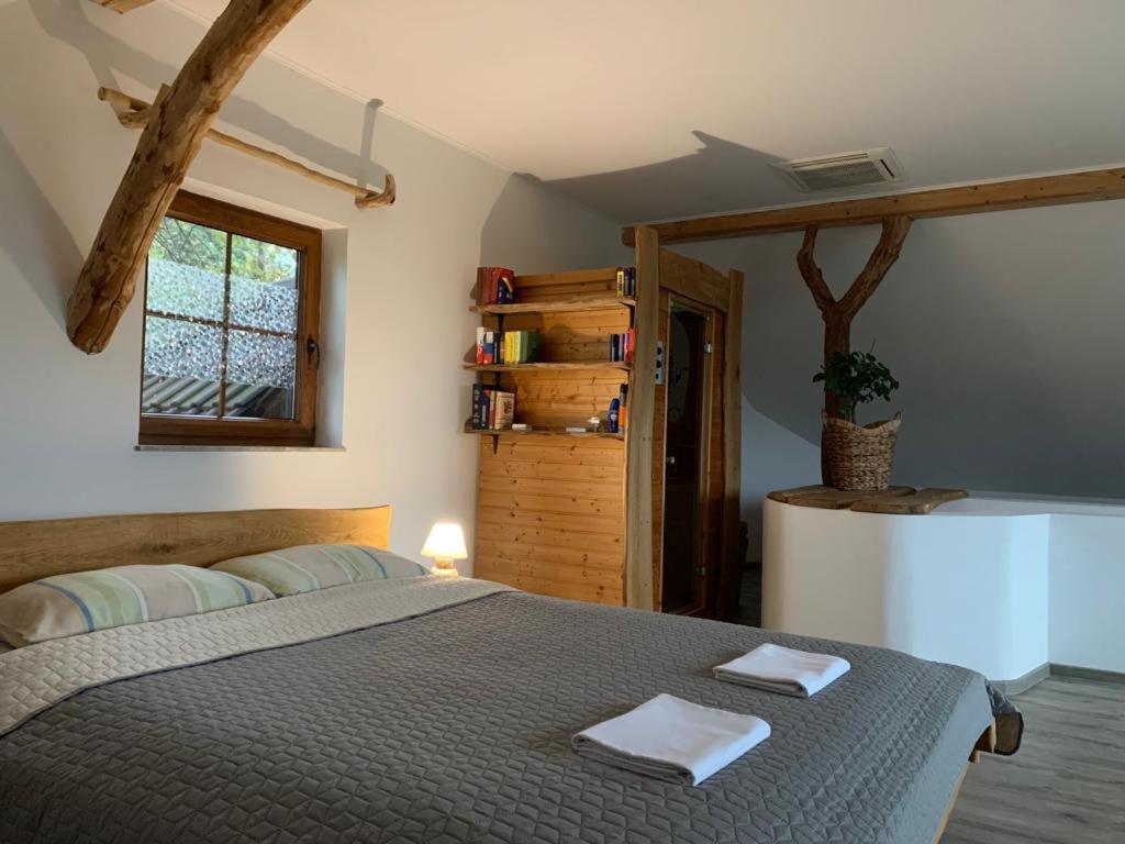 Zerko Holiday Home - Vineyard Chalet With Sauna And Jacuzzi Free Mirna Екстериор снимка