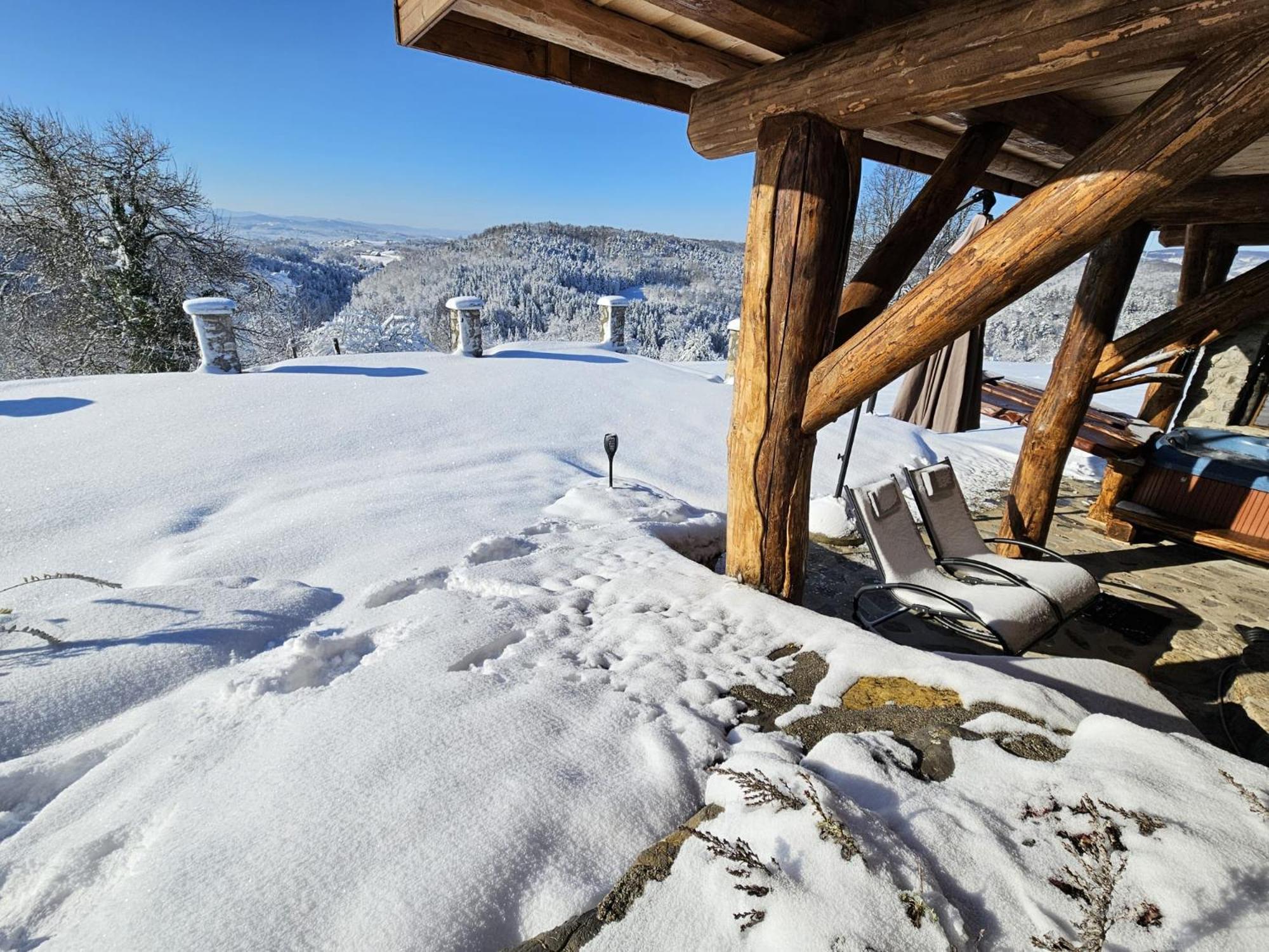 Zerko Holiday Home - Vineyard Chalet With Sauna And Jacuzzi Free Mirna Екстериор снимка