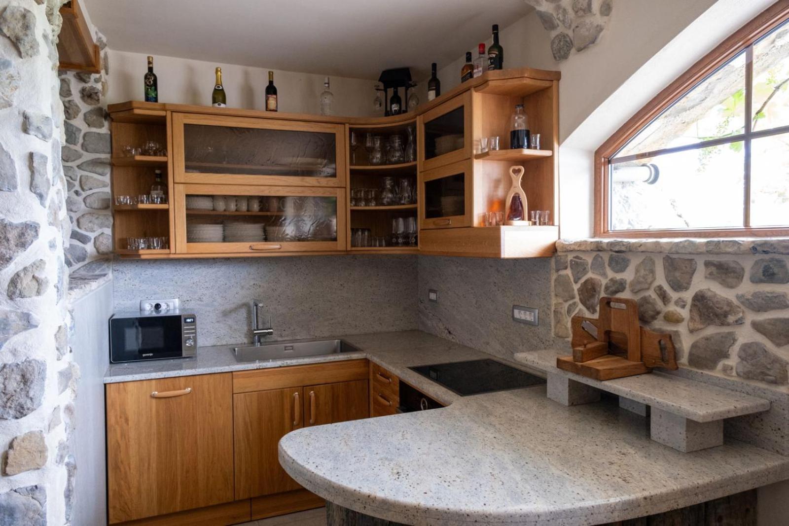 Zerko Holiday Home - Vineyard Chalet With Sauna And Jacuzzi Free Mirna Екстериор снимка